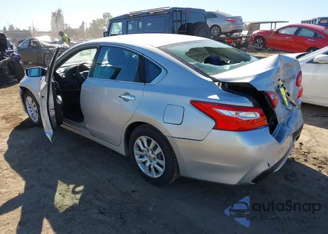 2016 Nissan Altima 2.5/2.5 S/2.5 Sl/2.5 Sr/2.5 Sv z USA, uszkodzony, nr VIN 1N4AL3AP3GC258519